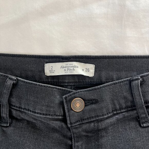 Abercrombie & Fitch Black Low Rise Fringe Cuff Denim Jean Shorts | Size 2/26 - Picture 3 of 5